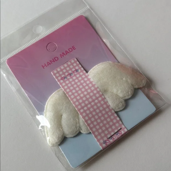 💗Angel Wing Plush Accessory - Picture 9 of 9